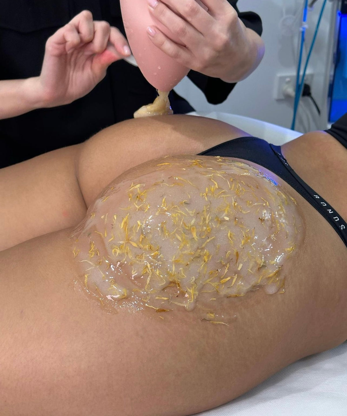 THE BOOTY OR BACK FACIAL